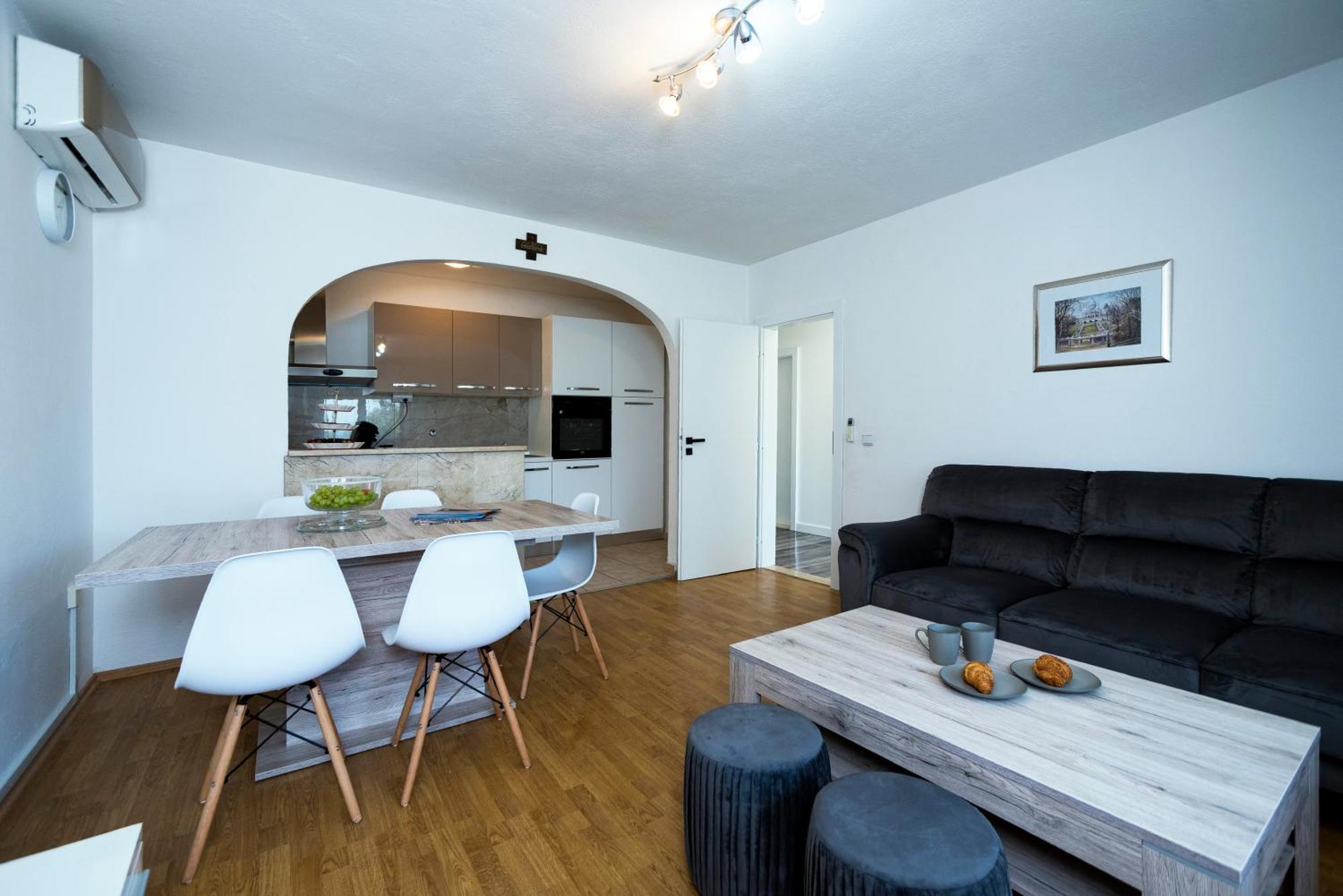 M&M Pelivan Apartments Solin Extérieur photo