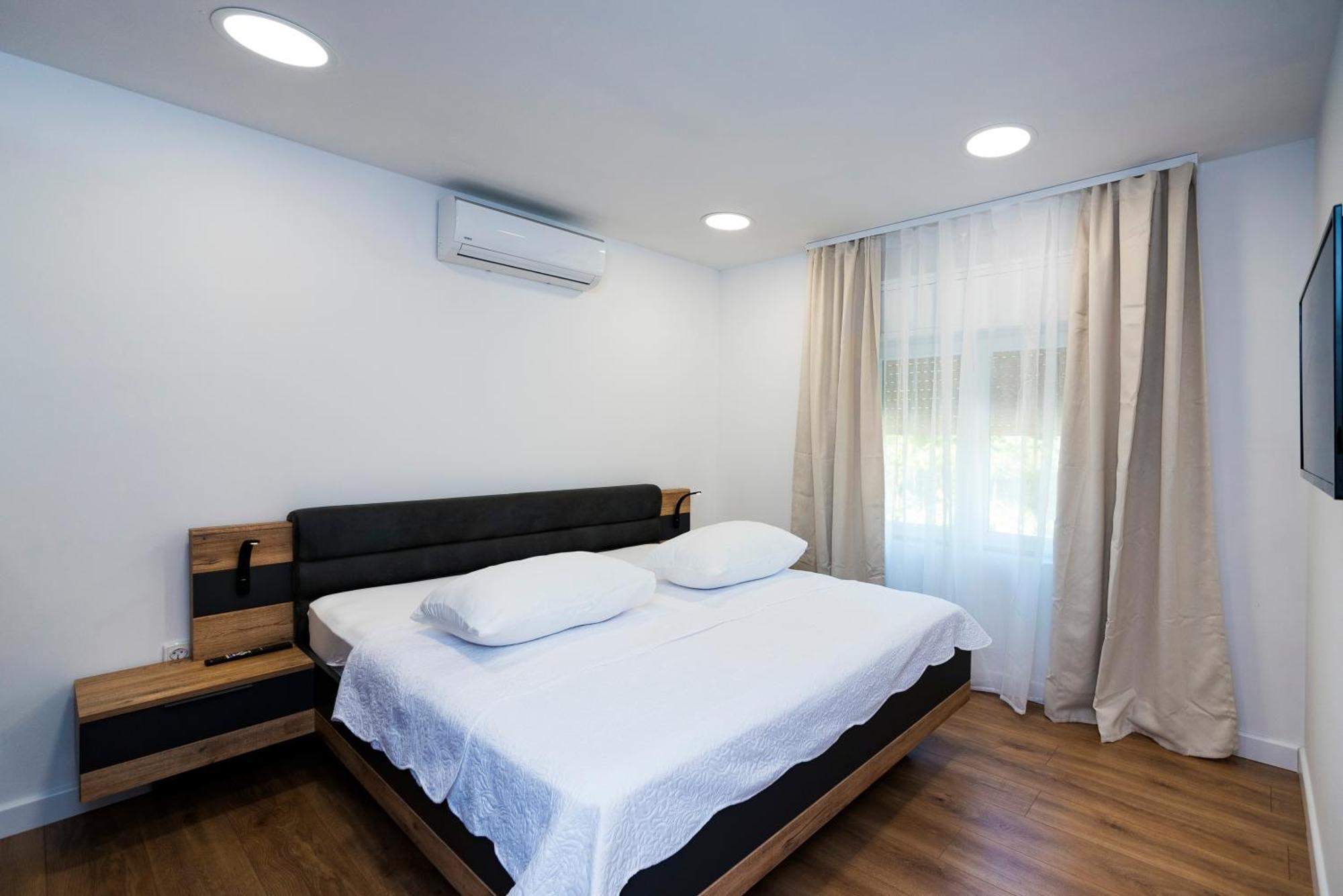 M&M Pelivan Apartments Solin Extérieur photo