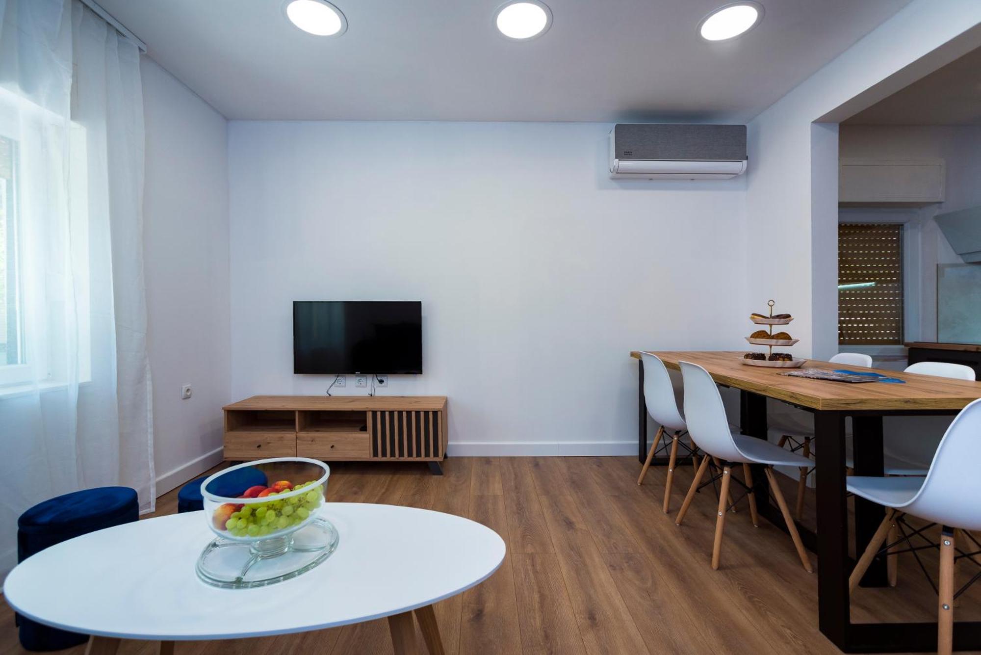 M&M Pelivan Apartments Solin Extérieur photo
